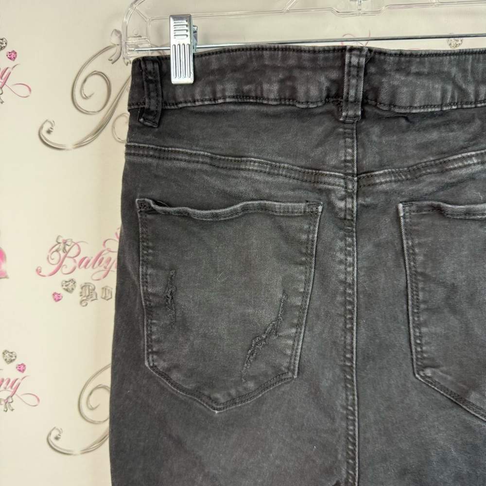 Miami high rise super skinny black shorts Women's Distressed Black Jean Shorts - Picture 9 of 15